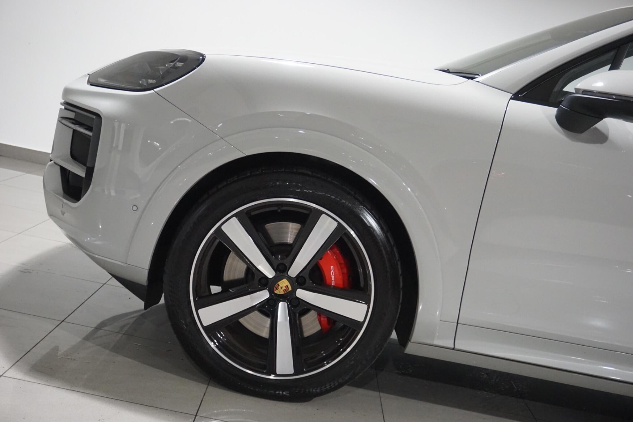 Porsche Cayenne 4.0T V8 S SUV 5dr Petrol TiptronicS 4WD Euro 6 (s/s) (474 ps)